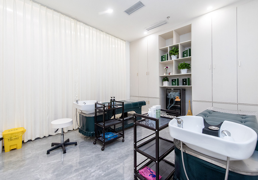 頭皮清洗區(qū)